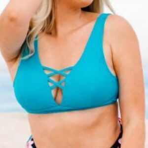 Plunge back tie plus size bikini top by cupshe